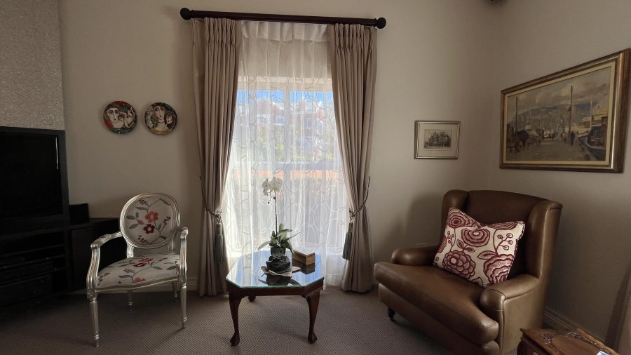 3 Bedroom Property for Sale in Van Riebeeckshof Western Cape